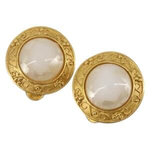 Chanel CC Earring